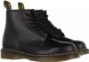 A pair of black leather Dr. Martens boots on a white background. Voir les images du produit