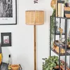 Varoni Boho-Style Stehlampe aus Holz/Wienergeflecht in Produktbild-Vorschau 2