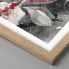 Gerahmtes Poster - Rahmen in heller Eiche - Frau Gesicht Produktbild-Vorschau 2