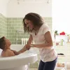 Relaxdays Scaffale da bagno in noce, 4 ripiani, aperto, Anteprima dell’immagine prodotto 3