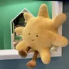 Peluche a forma di sole – 48 cm – Morbido cuscino da letto Anteprima dell’immagine prodotto 6