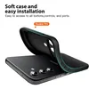 A black phone case is shown bending over a black smartphone. Produktbild-Vorschau