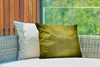 MuchoWow® Outdoor Kissen - Olivgrüner Hintergrund - 50x30 Produktbild-Vorschau 3