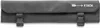 A closed grey fabric roll bag for kitchen knives, with two black buckles on the front and a white arrow and text on the top right. Voir les images du produit