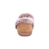 A single slipper is shown from the back on a white background. Produktbild-Vorschau