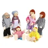 Marionnettes en bois - Famille avec 7 figurines Voir les images du produit 8