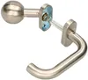 A silver-colored door handle set, consisting of a round knob and an L-shaped lever, is shown against a white background. The internal mechanism connecting the two handles is also visible. Podgląd zdjęcia produktu