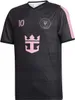 A black soccer jersey with pink accents and logos. Produktbild-Vorschau