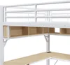 A close-up view of the storage shelves and desk surface of a loft bed. Voir les images du produit