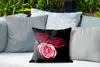 MuchoWow® Outdoor Kissen - Ein Foto von rosa Rosen mit Produktbild-Vorschau 4