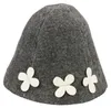 Saunahut aus Wollfilz (Weiße Blumen 1065) Saunamütze mit Produktbild-Vorschau 3