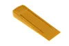 A single yellow plastic wedge is shown against a white background. Náhled obrázku produktu
