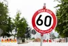 Geburtstagsschild 60 | Verkehrsschild Qualität | Ø420 | 2mm Produktbild-Vorschau 2