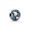 A close-up studio shot of a Pandora clip charm shaped like a globe. Podgląd zdjęcia produktu