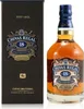 A bottle of Chivas Regal 18 Year Old Gold Signature Scotch Whisky and its gift box are displayed against a white background. Produktbild-Vorschau