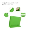 A green tablet case is shown standing on its integrated stand, with close-up insets highlighting its features. Produktbild-Vorschau