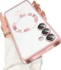 A person's hand holding a clear phone case with rose gold accents. Produktbild-Vorschau
