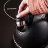 Kinghoff Bollitore da 1,5 l con fischietto KH1897 Anteprima dell’immagine prodotto 5