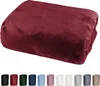 A folded burgundy blanket is shown against a white background, with a row of smaller swatches of blankets in various colors below it. Náhled obrázku produktu