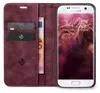 A burgundy flip case for a Samsung Galaxy S7 phone, showing the phone's screen and the inside of the case with card slots and currency. Produktbild-Vorschau