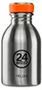 A studio shot of a stainless steel water bottle with an orange cap. Produktbild-Vorschau
