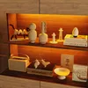 Glasvitrine 80x40x115cm Nussbaum-Optik mit warmer Produktbild-Vorschau 3