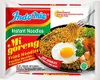 A package of Indomie Mi Goreng instant noodles, showing a serving suggestion of the prepared dish. Produktbild-Vorschau
