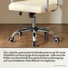 Close-up of the base and wheels of an office chair. Produktbild-Vorschau