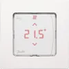 A white thermostat with a digital display showing the temperature. Produktbild-Vorschau