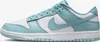 A side view of a Nike Dunk Low sneaker. Anteprima dell’immagine prodotto