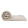 A rolled-up duvet on a white background. Podgląd zdjęcia produktu
