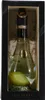 A bottle of liqueur with a pear inside, presented in a gift box. Produktbild-Vorschau