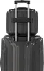 A close-up view of two stacked travel suitcases, showing the telescoping handles and a strap connecting the top case to the bottom case. Anteprima dell’immagine prodotto