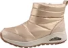 Das Bild zeigt einen goldenen Stiefel der eine glänzende Oberfläche hat. Der Stiefel ist von der Seite abgebildet und hebt seine Form und Farbe hervor. Produktbild-Vorschau