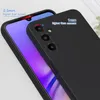 A black phone case is shown on a phone, highlighting its protective features. Produktbild-Vorschau
