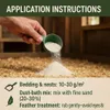 A hand is shown pouring a white powder from a green scoop onto a pile of wood shavings. The background appears to be inside a coop or barn. Produktbild-Vorschau