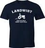 Landwirt nur ein held fährt aufs Feld T-Shirt Herren Produktbild-Vorschau 1