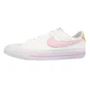 A side view of a white Nike Court Legacy sneaker with pink accents. Voir les images du produit