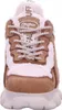 Close-up front view of a beige and brown Buffalo sneaker with white fluffy trim and white laces. Podgląd zdjęcia produktu