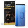 A product box for a screen protector is shown next to a smartphone with a screen protector applied. Produktbild-Vorschau