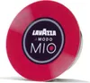 A single coffee capsule with the Lavazza A Modo Mio logo and branding. Produktbild-Vorschau