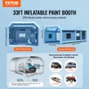 A collage of images showing an inflatable paint booth, its dimensions, and recommended vehicle sizes. It also includes branding and descriptive text. Anteprima dell’immagine prodotto