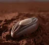 Lindt Pralines Hochfein z klasyczną, delikatną czekoladą Podgląd zdjęcia produktu 16
