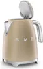 A Smeg kettle is shown against a white background. Podgląd zdjęcia produktu
