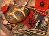 ARTland Leinwandbild Mohnbrot mit Mohnblumen dekoriert Produktbild-Vorschau 1