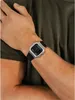 A person wearing a watch on their wrist. Anteprima dell’immagine prodotto