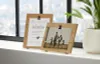 2x Fotohalter "Wood" aus Holz, Aufsteller im Hoch- und Produktbild-Vorschau 1