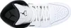 A top-down view of a white Nike Air Jordan sneaker. Anteprima dell’immagine prodotto