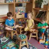 Tokoindah Kinderhocker Traktor – Schemel aus Massivholz, in Produktbild-Vorschau 6