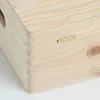 Close-up view of a wooden box corner with a hinge. Anteprima dell’immagine prodotto